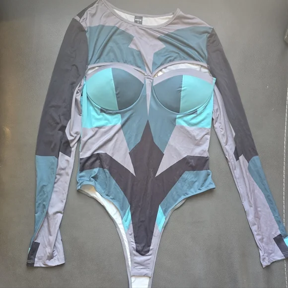SHEIN Teal and Gray Cutout Bodysuit - Picture 6 of 9